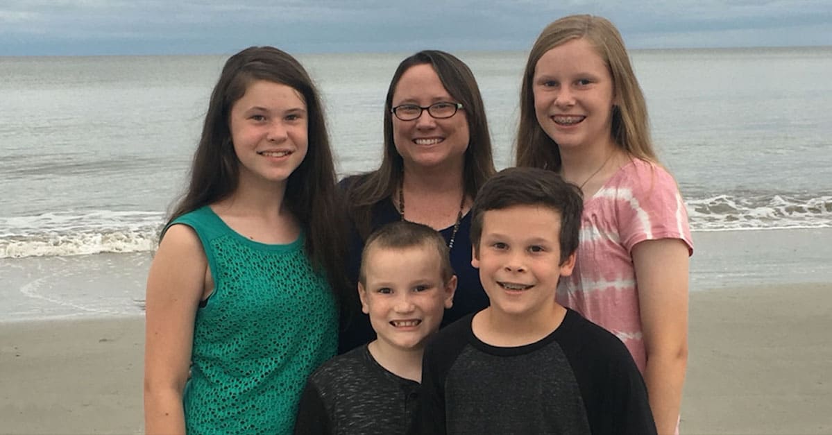 Kim Sorgius: Single Mother Of Four Makes A Full Time Income Selling Digital Workbooks From Her Blog On Parenting And Home Schooling