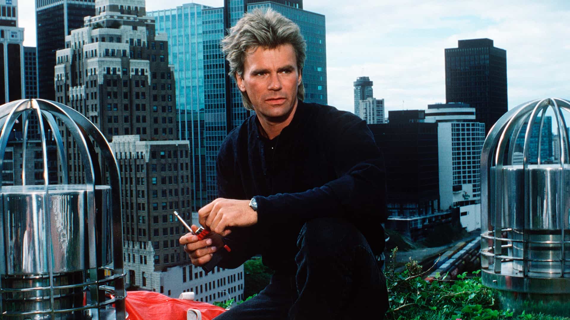 MacGyver Solving Problems