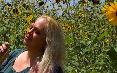 Kathy Broady: Social Worker Who Specializes In Dissociative Disorders Uses Her Blog To Help Trauma Survivors And Builds A Thriving Online Business